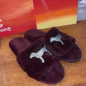 Pink size 7 furry slides